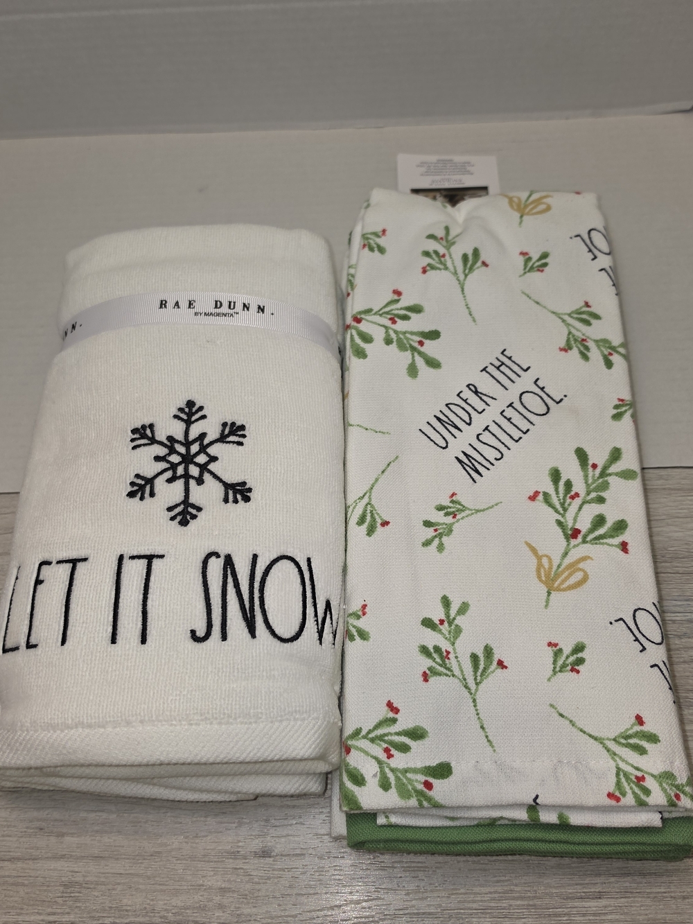 Rae Dunn Kitchen Hand Towels Christmas Themed New Two Pack 5 Total Towels C1 - Picture 3 of 3